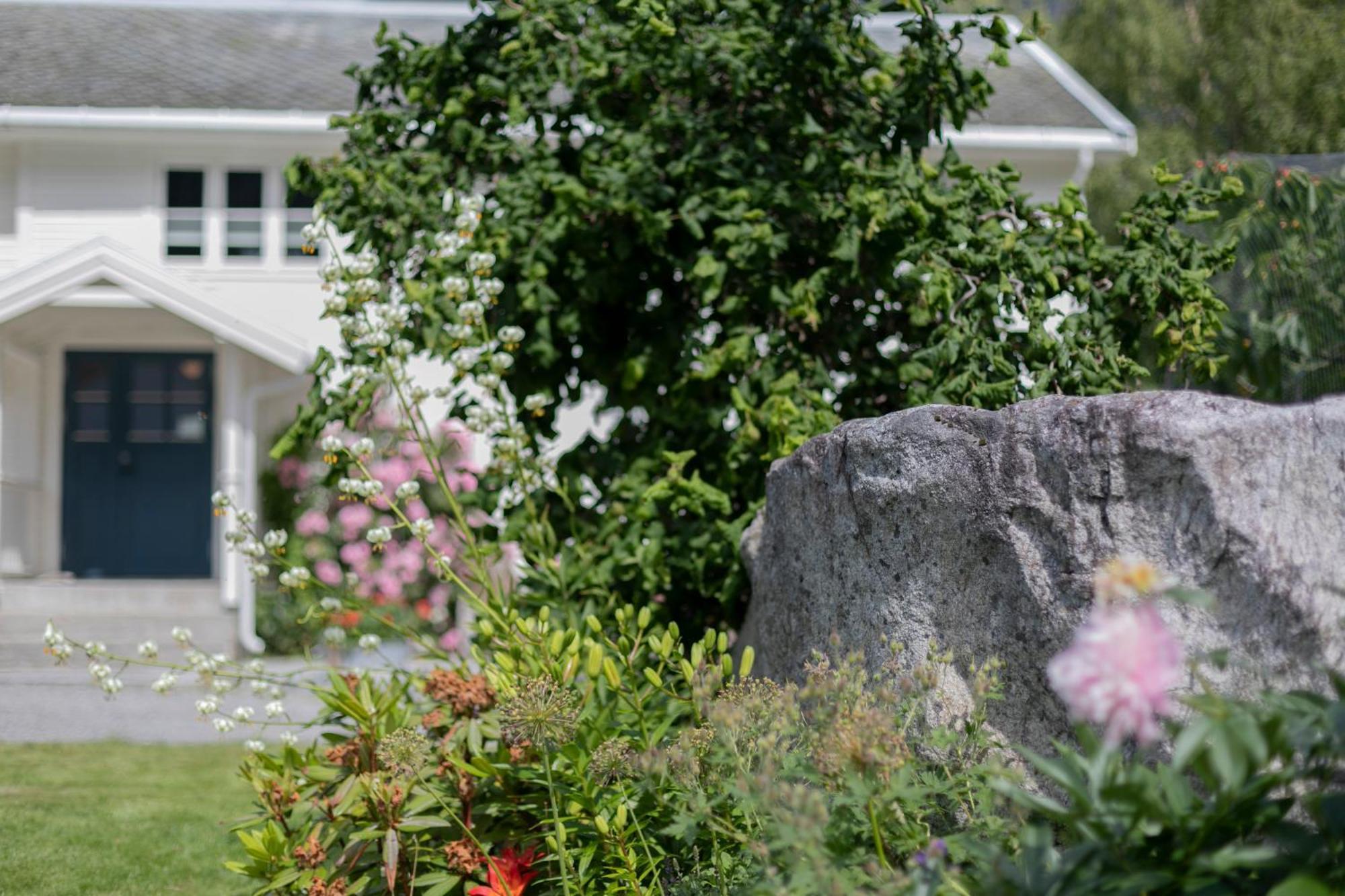 Villa Ostigard 1810 à Åndalsnes Extérieur photo