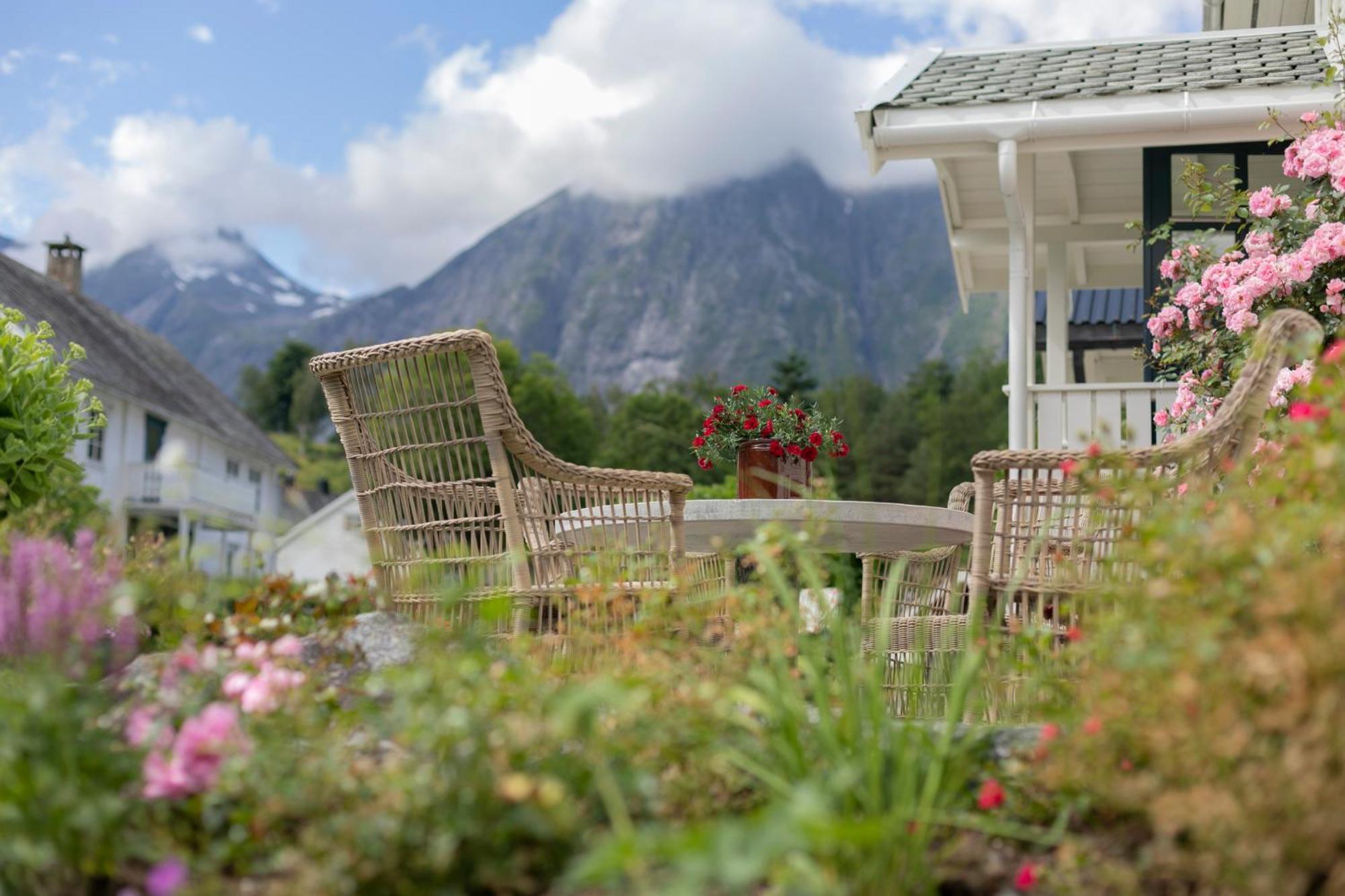 Villa Ostigard 1810 à Åndalsnes Extérieur photo